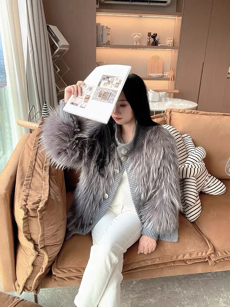 2023 new autumn and winter fur coat for young women, fashionable mid-length small fragrant raccoon fox fur coat Haining