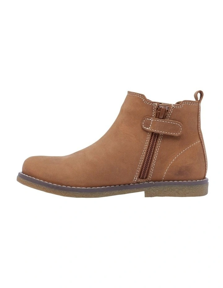 Chelsea II Tan Boots