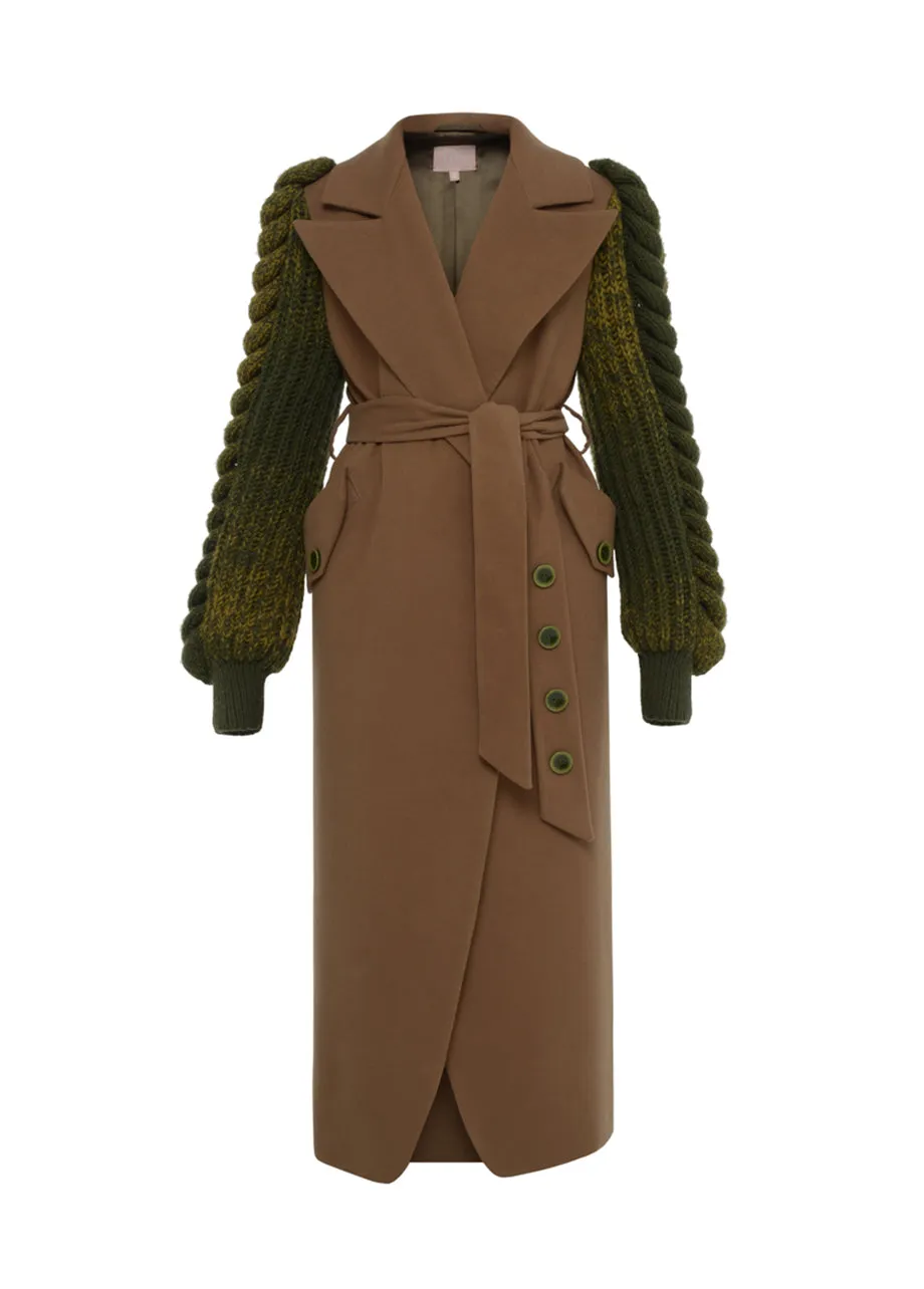 COAT WITH KNITTED SLEEVES