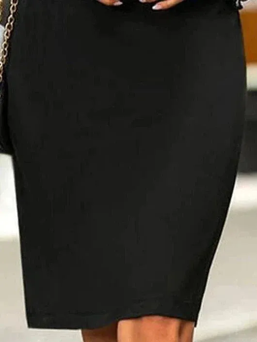 Elegant Black Lace Sheath Dress with Long Sleeves and V-Neck