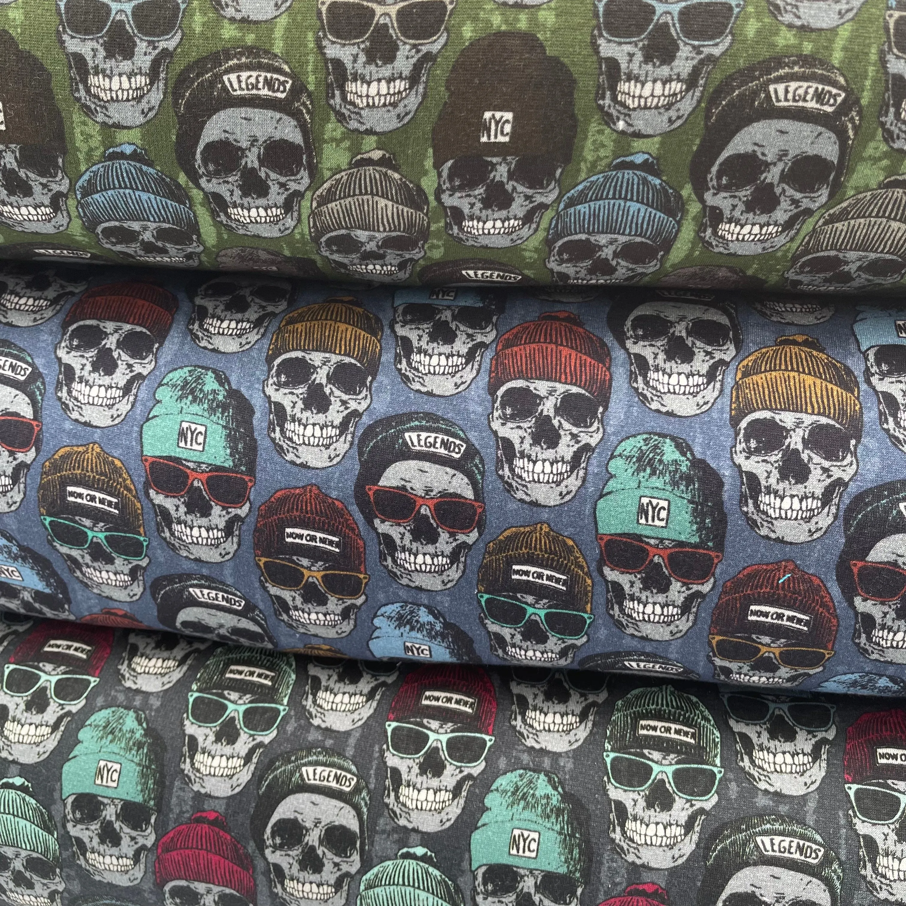 European Cotton Stretch Alpensweat - Skulls - Oeko-Tex - Grey