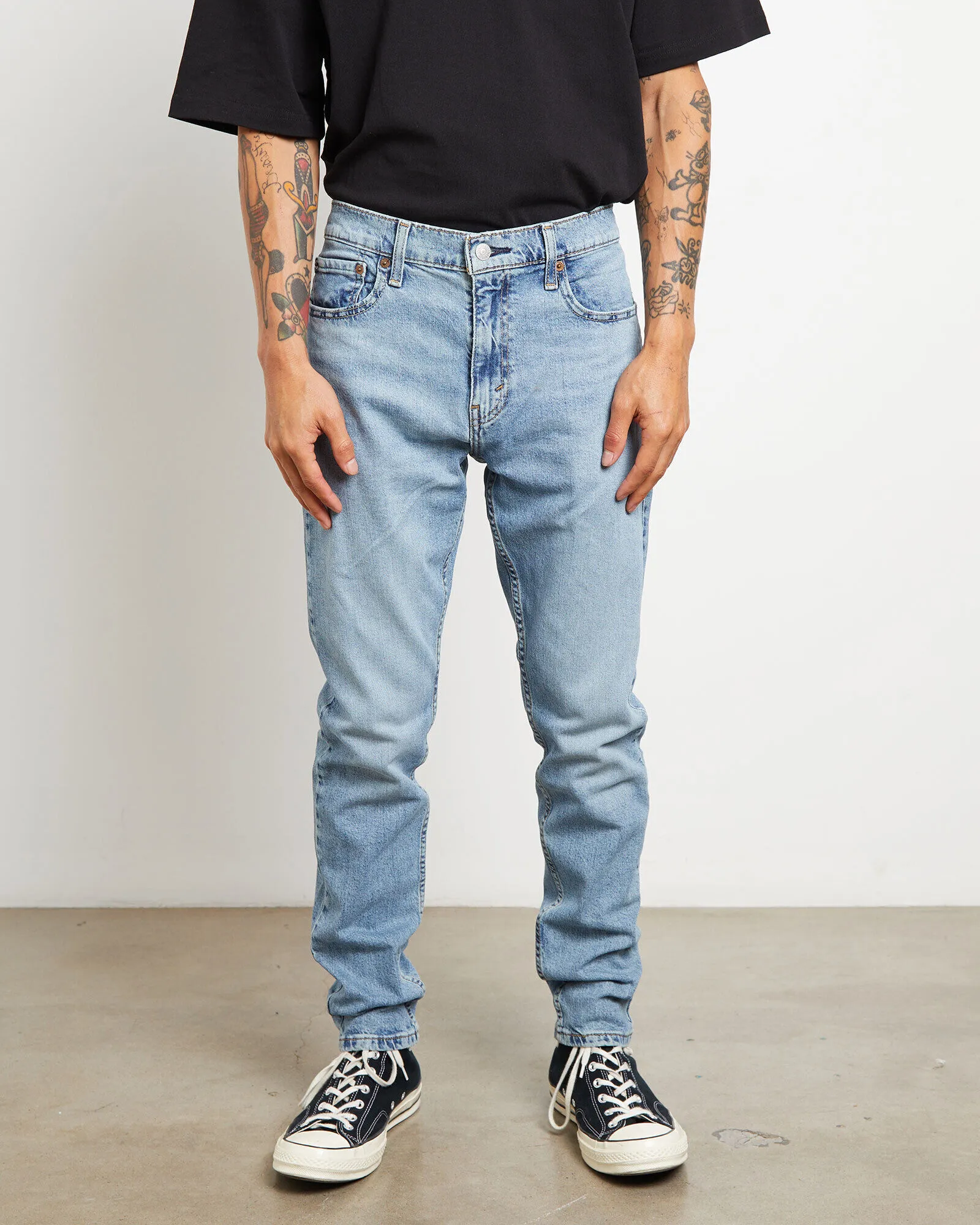 Levis 512 Slim Taper Denim Jeans in Nightshine Blue