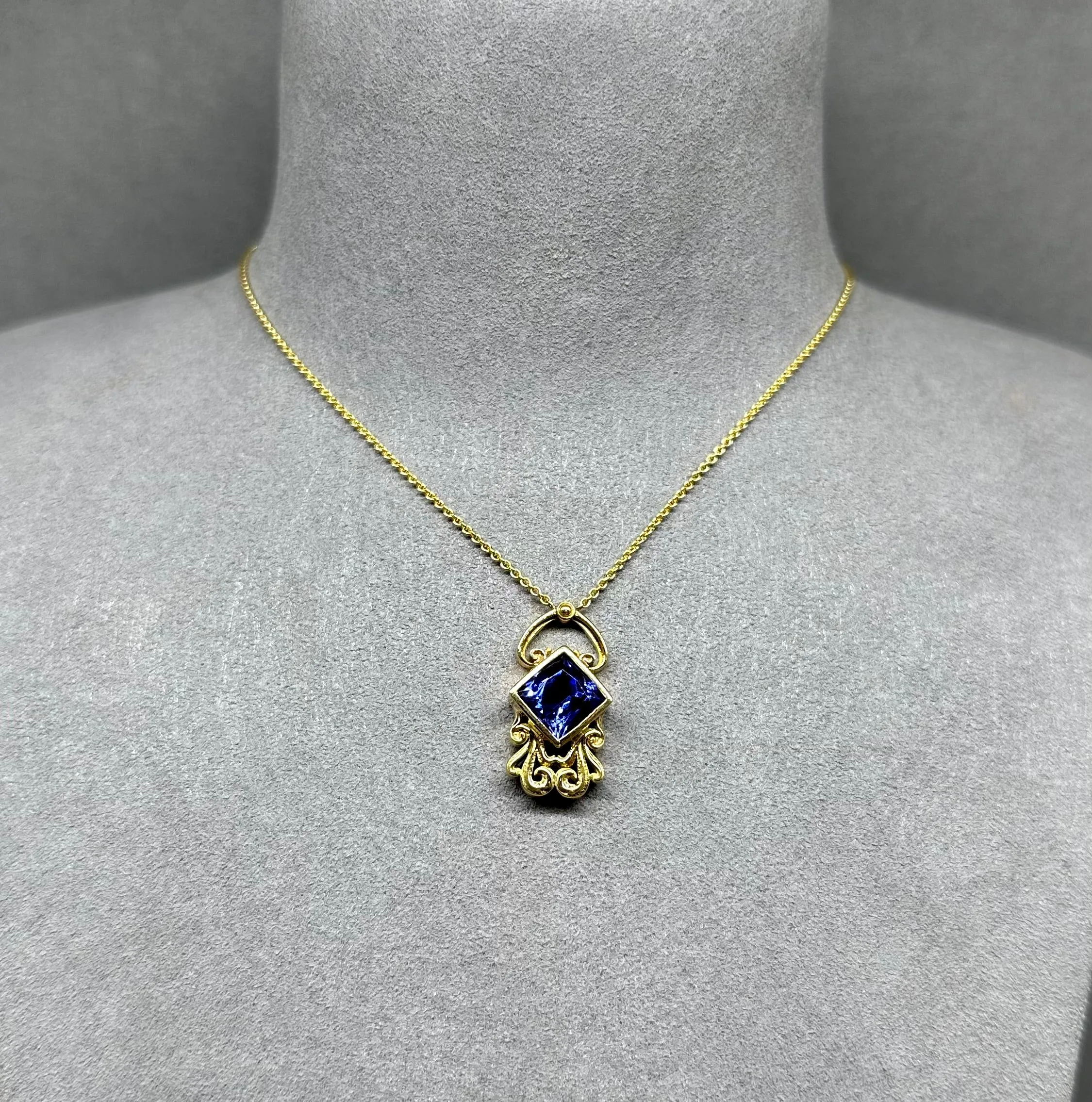 Lily - Tanzanite Necklace/ AAA Tanzanite