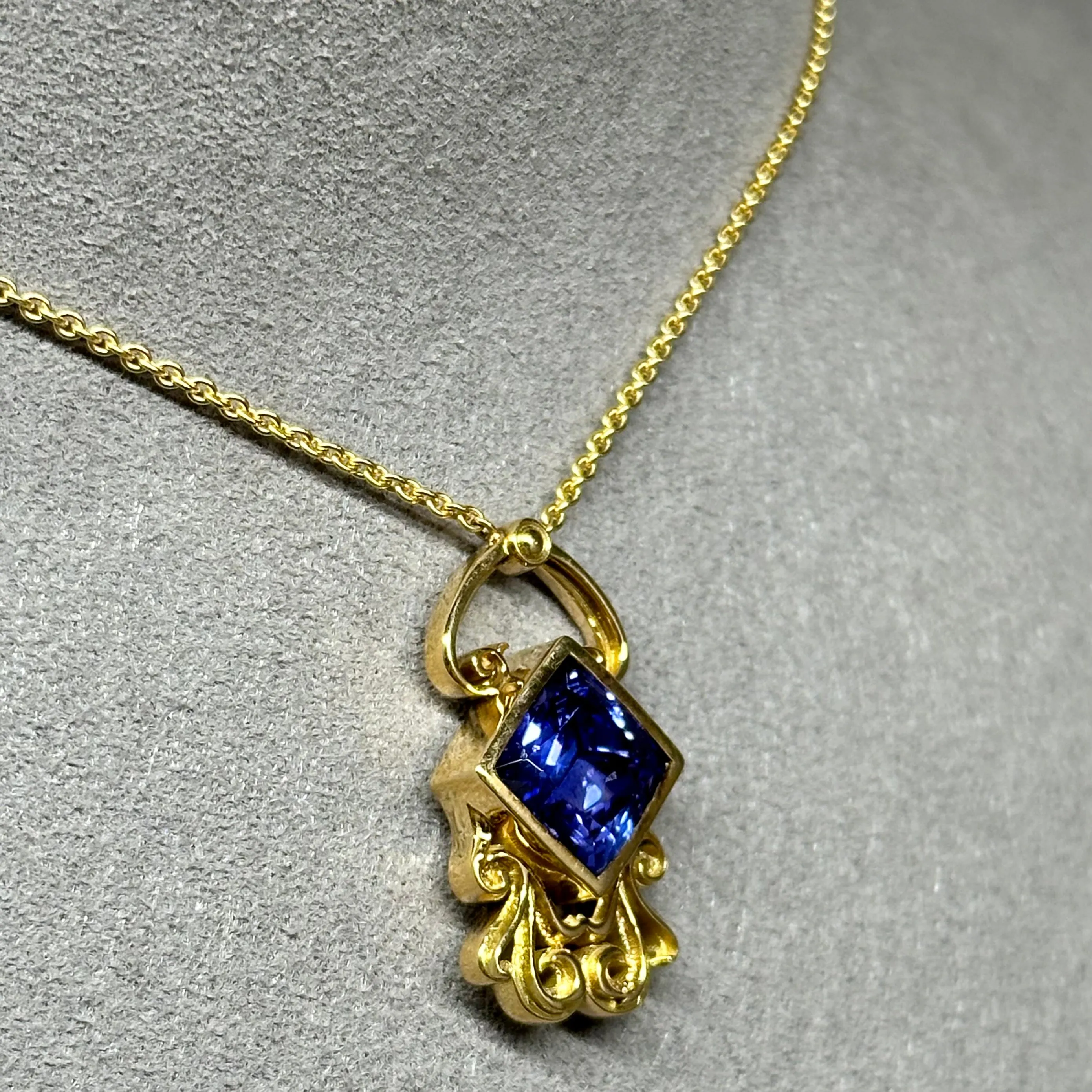 Lily - Tanzanite Necklace/ AAA Tanzanite