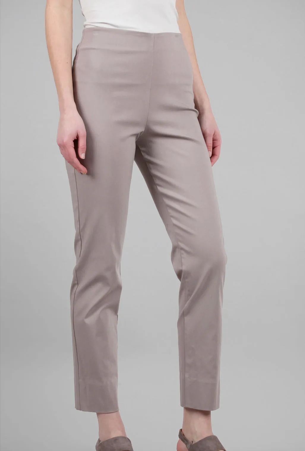 Milo Pant, Sandstone