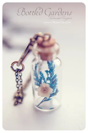 Real dried flowers bottle pendant necklace