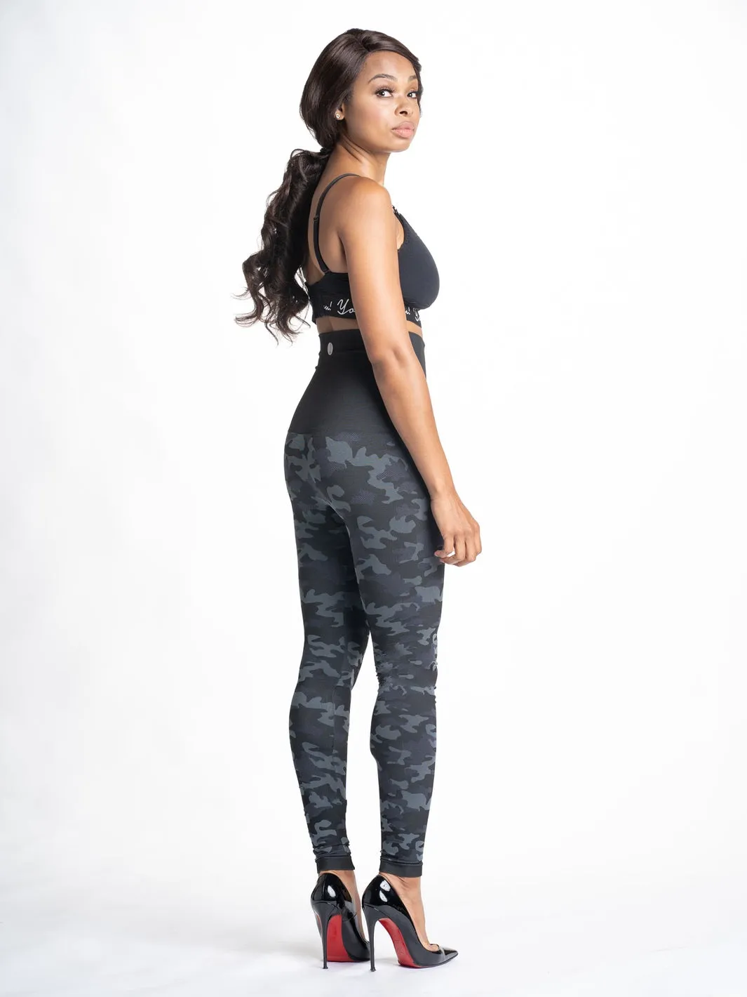 Snapback Postpartum Leggings - Black Camo