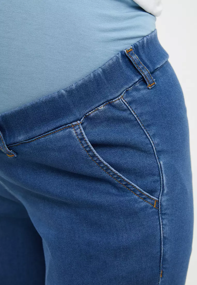 Tummy Paneled Standard Fit Straight Maternity Rodeo Jeans