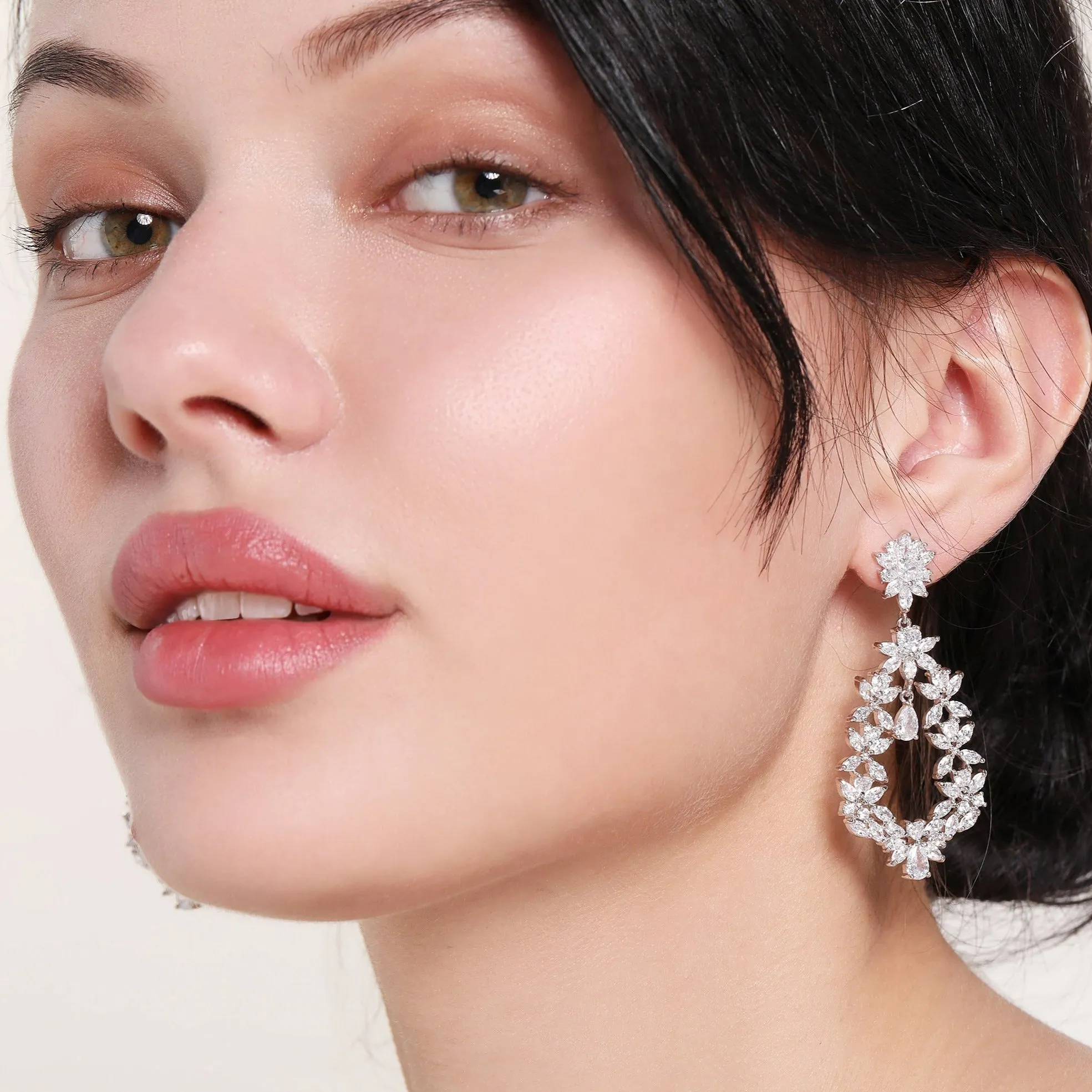 Vivian Dangling Cubic Zirconia Earrings